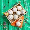 SG-Mini-Krapfen mit Himbeer-Johannisbeerfüllung