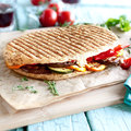 Rustikale Panini mit Kräutern der Provence - 2