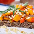 Lower Carb Brot mit Chia & Leinsamen - 2